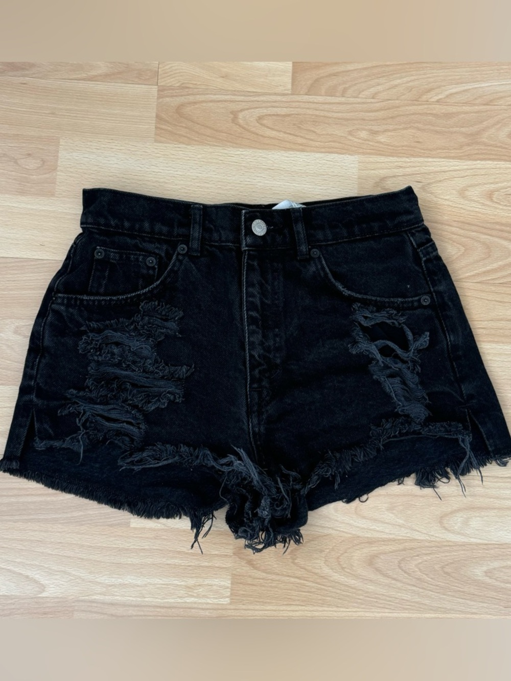 Pull&Bear Black Distressed High-Rise Denim Shorts